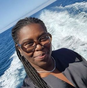 Meet your Posher, Teresa